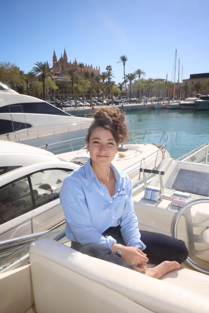 Laura Fernández - Guía Marítima